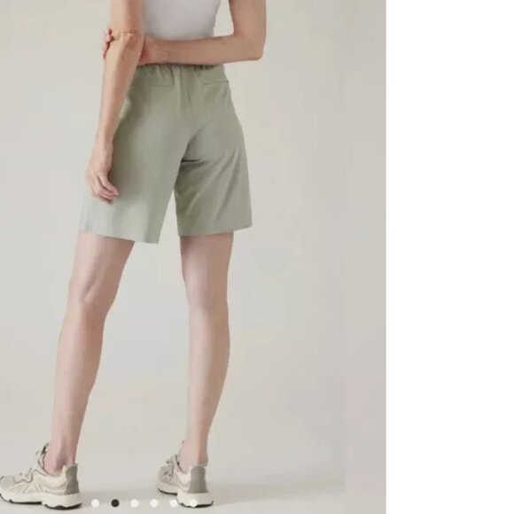 Athleta Brooklyn bermuda shorts light green fern green size 10 like new - Picture 2 of 6